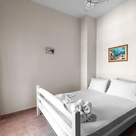 Nandias House Ferienhaus Áfitos