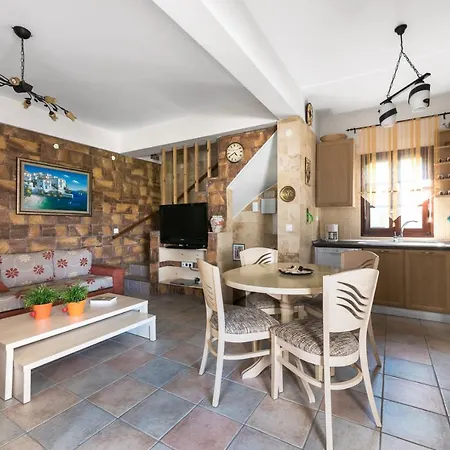 Ferienhaus Nandias House