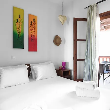 Nandias House Ferienhaus Áfitos