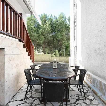 Ferienhaus Nandias House *